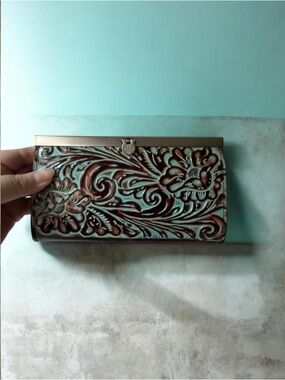Patricia Nash TOOLED TURQUOISE Leather CAUCHY Wallet $119.00!